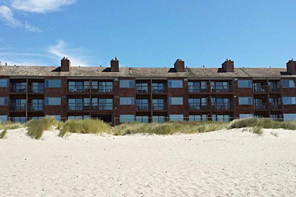 Cozy Cove Beachfront Resort Inn Lincoln City Exterior photo