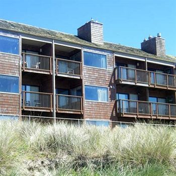 Cozy Cove Beachfront Resort Inn Lincoln City Exterior photo